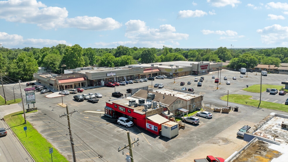 701-725 W Washington St, Broken Arrow, OK for sale - Aerial - Image 1 of 9