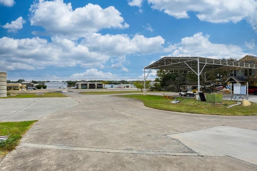 28120 Boerne Stage Rd, Boerne, TX for sale - Building Photo - Image 3 of 16