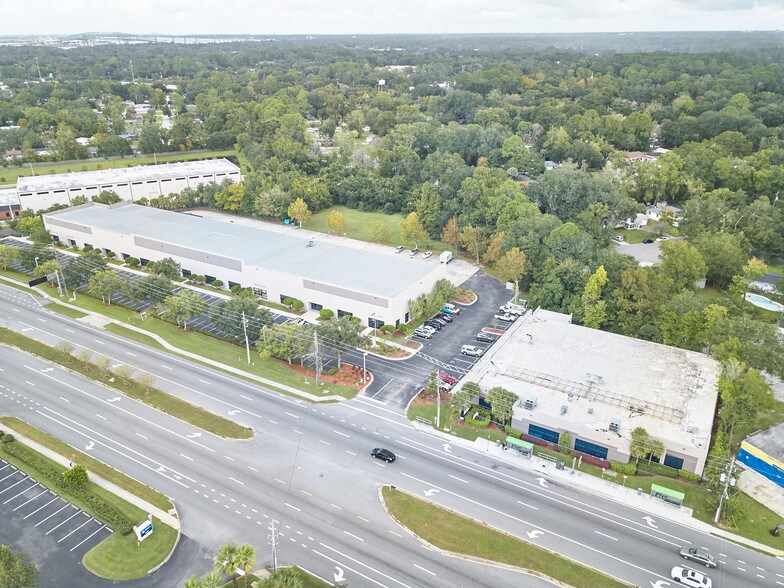 4051 Philips Hwy, Jacksonville, FL for sale - 4051 & 4073 Phillips Hwy - Image 1 of 22