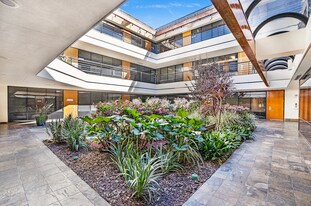 Square One Office Plaza - Convenience Store