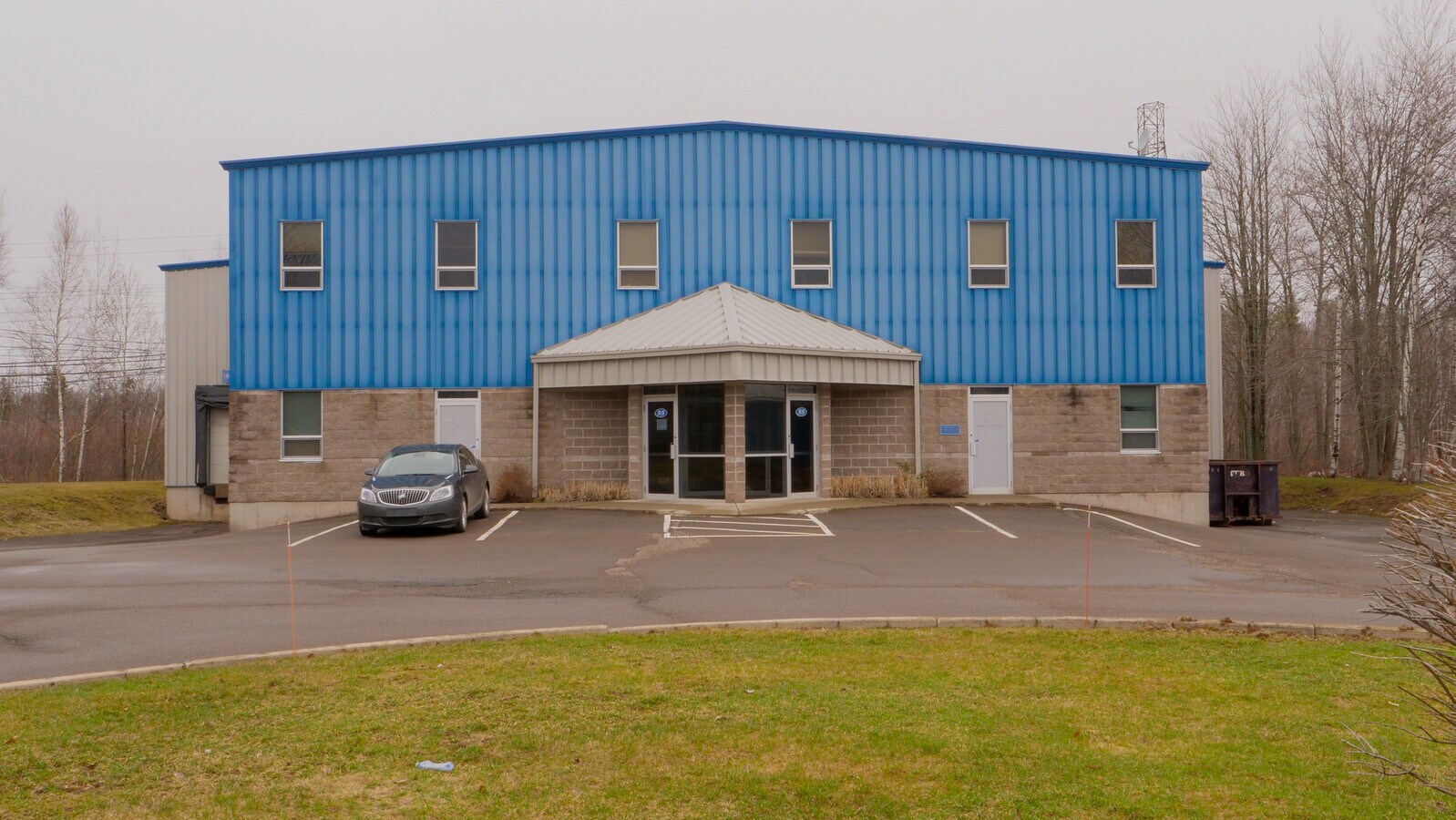 55 Henri Dunant St, Moncton, NB E1E 1E4