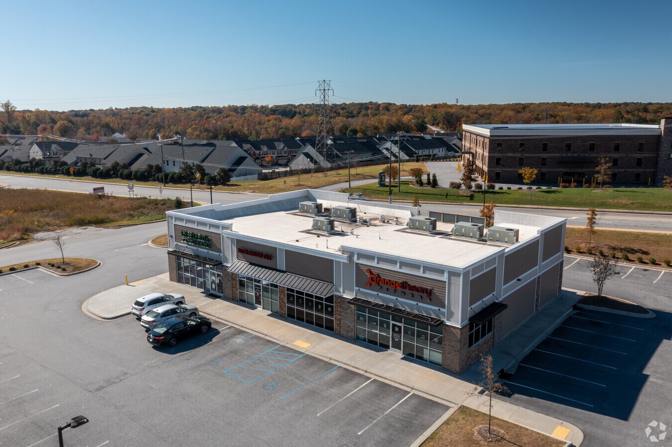 870 E Suber Rd, Greer, SC 29650