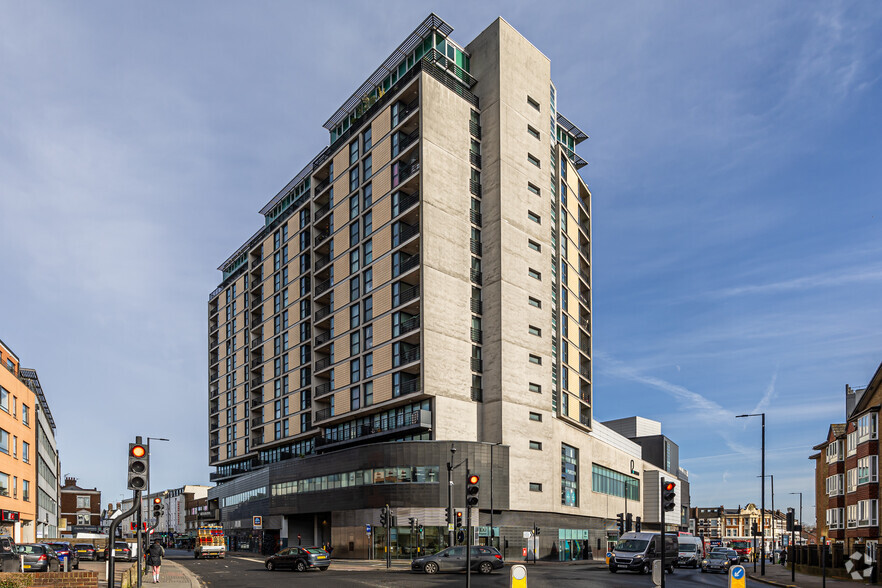 90-100 Kingsway, London for sale - Primary Photo - Image 1 of 2