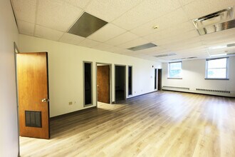 3 3rd St, Bordentown, NJ for lease Interior Photo- Image 1 of 4