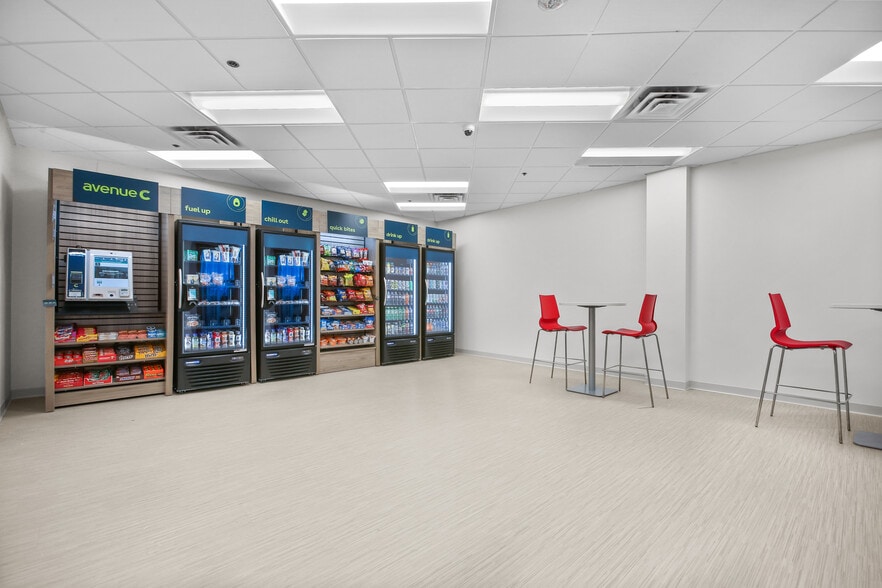 7900 International Dr, Bloomington, MN for lease - Interior Photo - Image 2 of 4