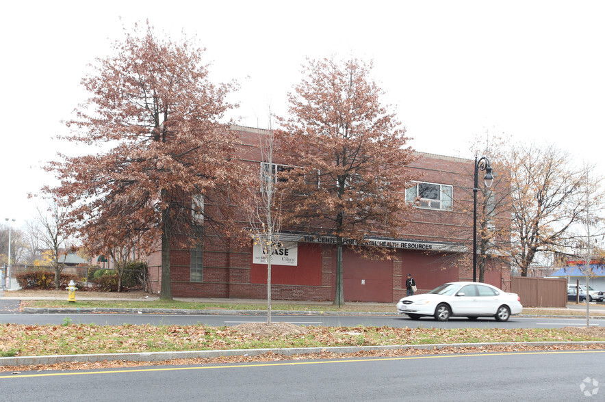 503 State St, Springfield, MA for lease - Building Photo - Image 2 of 7