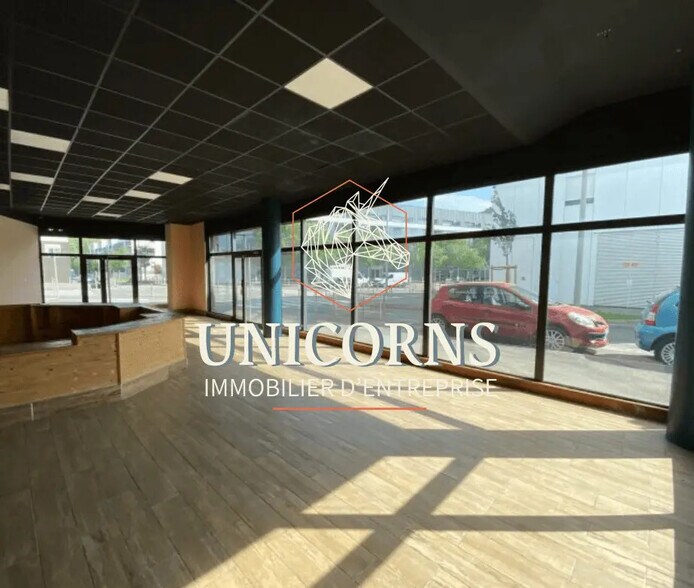 Retail in Blagnac for sale - Lobby - Image 3 of 4