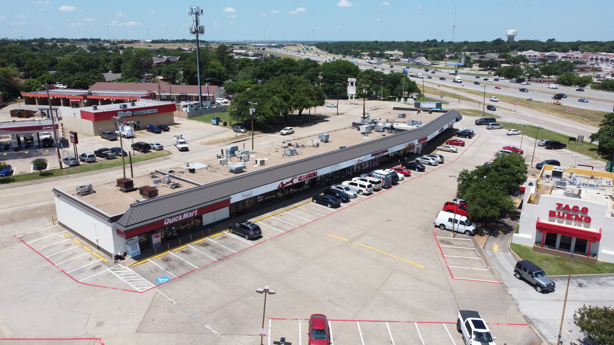 5704-5744 SW Green Oaks Blvd, Arlington, TX for lease Building Photo- Image 1 of 2