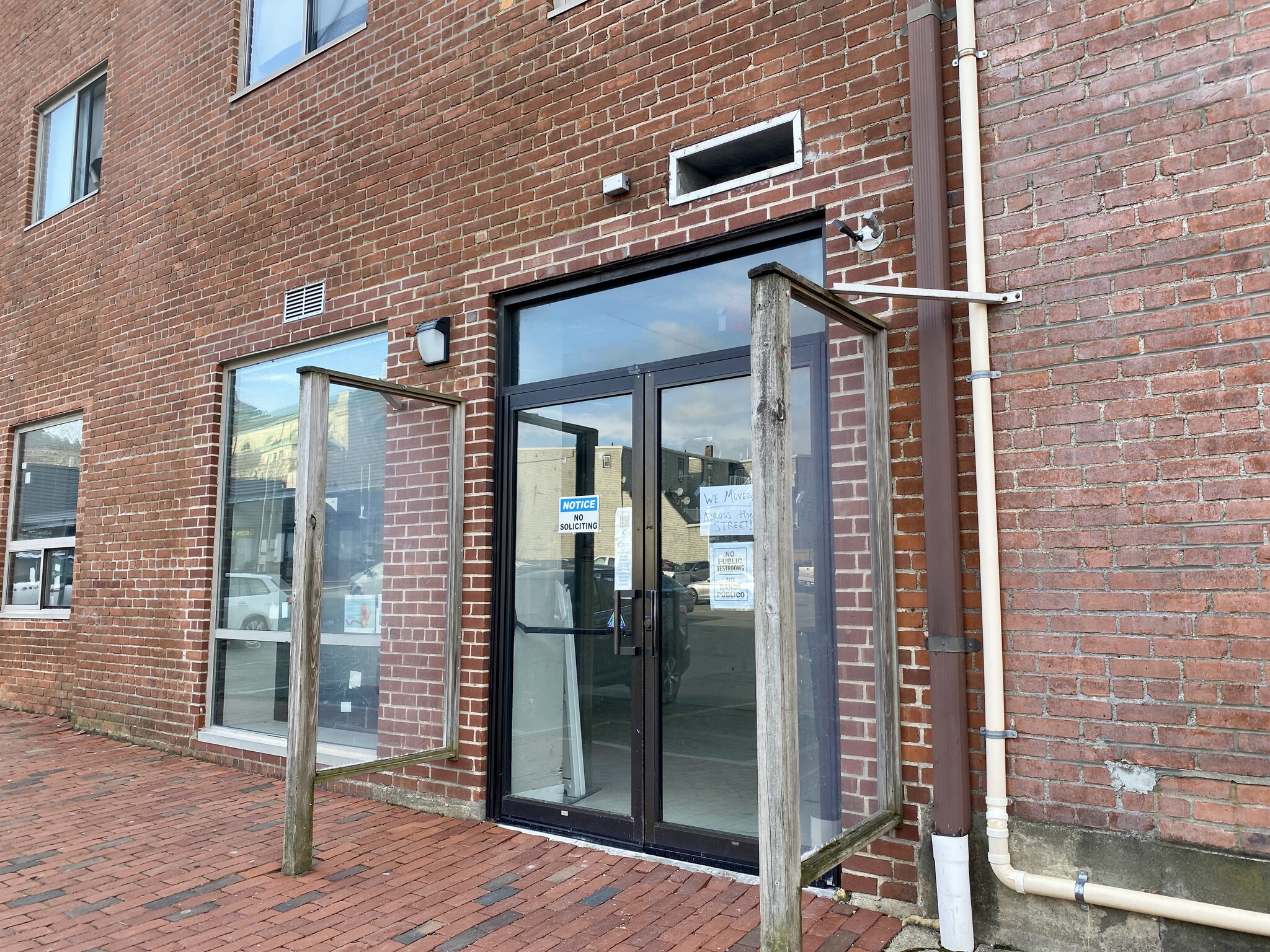 76 Broadway, Newport, RI for lease Building Photo- Image 1 of 28