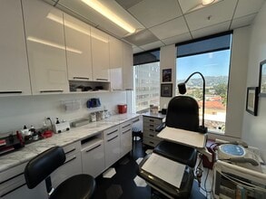 9100 Wilshire Blvd, Beverly Hills, CA for lease Interior Photo- Image 2 of 10