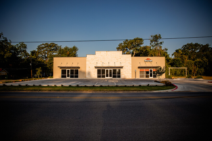 1504 S Day St, Brenham, TX for lease - Primary Photo - Image 1 of 8