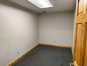 4020 Minnehaha Ave, Minneapolis, MN for lease Interior Photo- Image 2 of 4