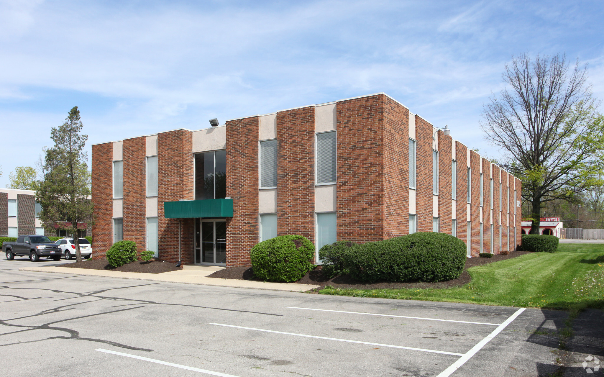 5979 E Livingston Ave, Columbus, OH for sale Primary Photo- Image 1 of 1