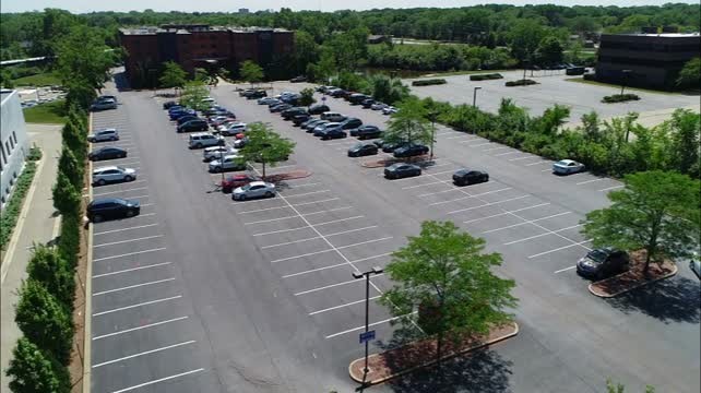 3633 W Lake Ave, Glenview, IL for lease - Aerial Video - Image 2 of 9