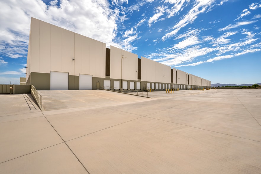 13301 N 137th Ave, Surprise, AZ for lease - Building Photo - Image 3 of 11