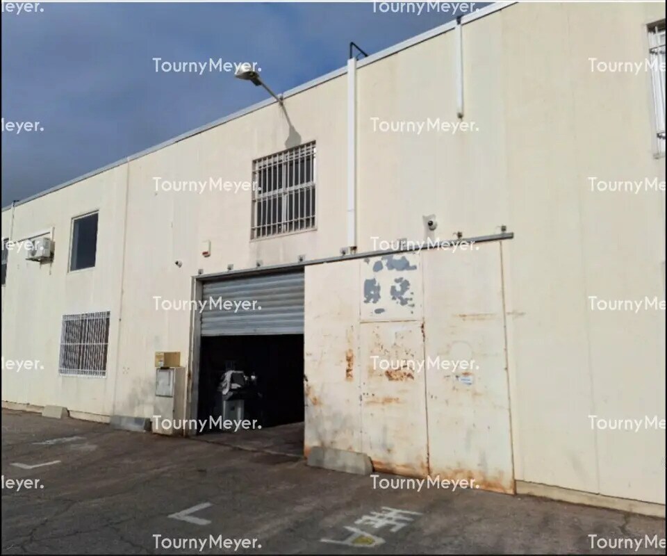 Flex in Lattes for lease Building Photo- Image 1 of 5