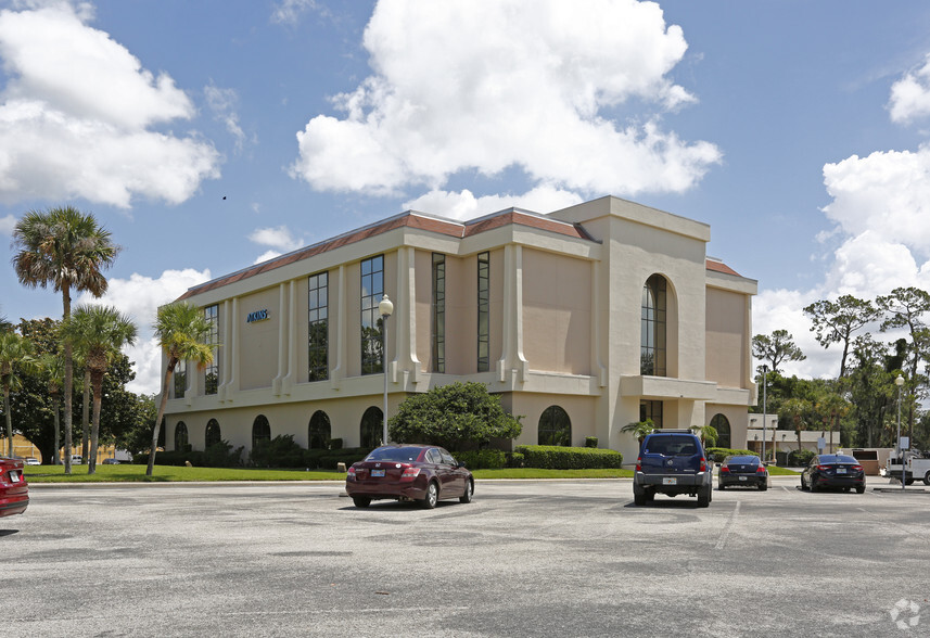 600 N Broadway Ave, Bartow, FL for lease - Primary Photo - Image 1 of 19