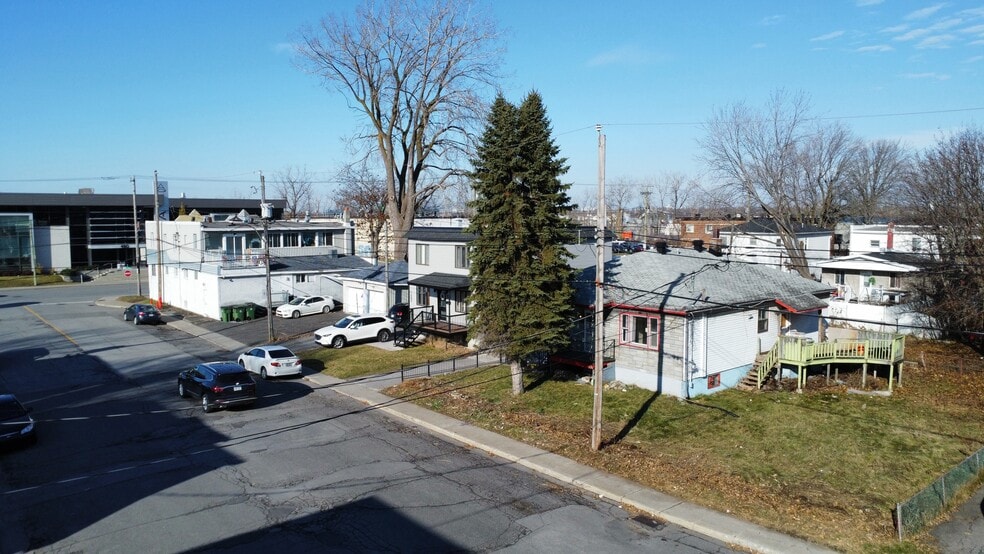 111 St Gravel, Lasalle, QC for sale - Aerial - Image 3 of 4