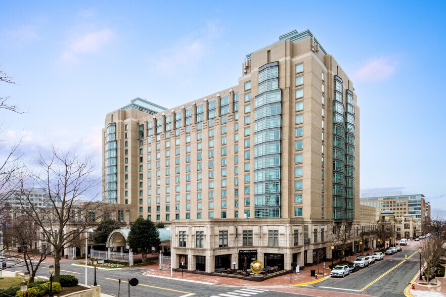 1800 Presidents St, Reston, VA for sale - Building Photo - Image 1 of 1
