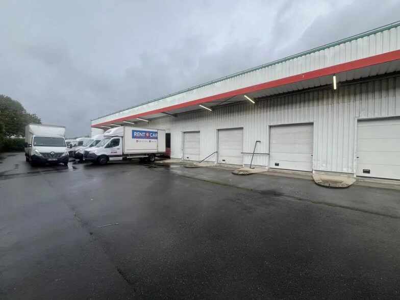 Industrial in Mitry-Mory for lease - Building Photo - Image 3 of 15