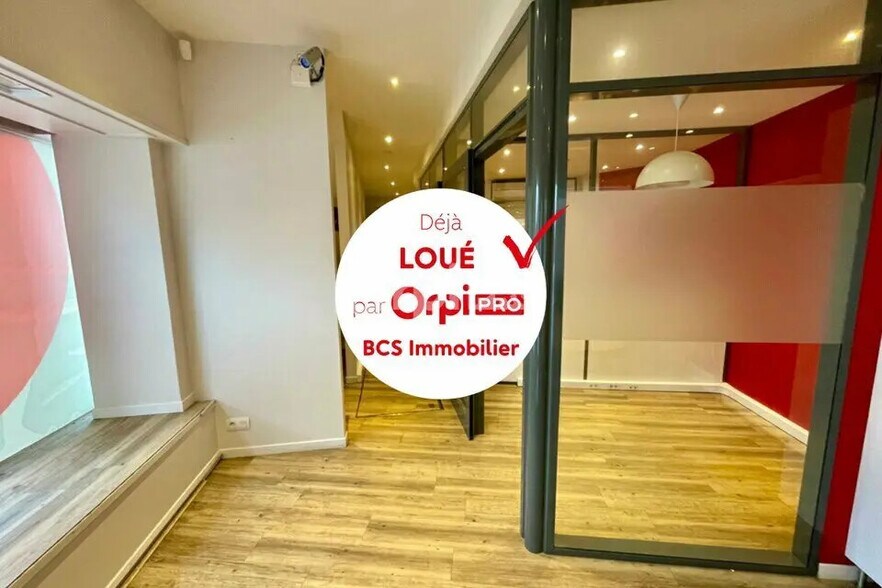 Retail in Mons-en-Baroeul for lease - Interior Photo - Image 3 of 4