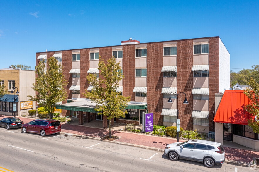 2671 Sheridan Rd, Zion, IL for sale - Building Photo - Image 2 of 10