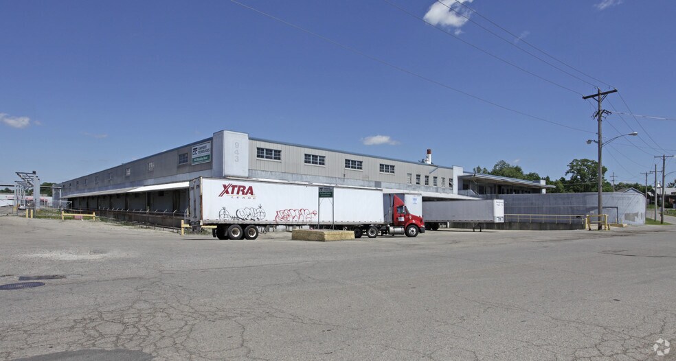 943 Woodley Rd, Dayton, OH for sale - Primary Photo - Image 1 of 3