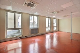 100 Rue Du Faubourg Saint-Antoine, Paris for lease Building Photo- Image 2 of 10