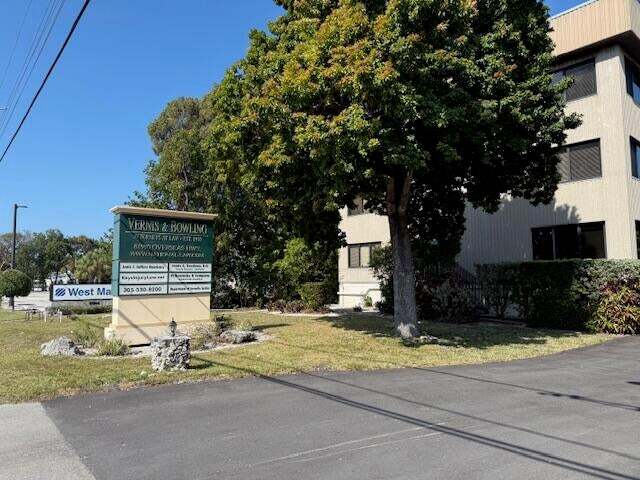 81990 Overseas Hwy, Islamorada, FL for lease Interior Photo- Image 1 of 6