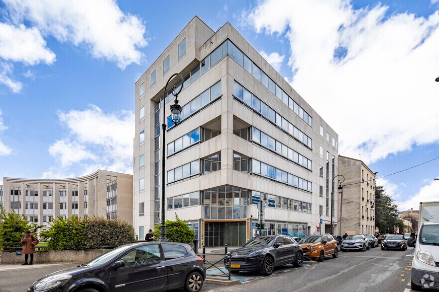 114-116 Rue De Verdun, Puteaux for lease - Primary Photo - Image 1 of 2