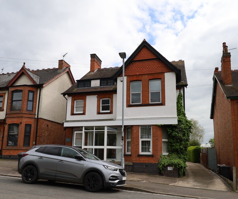 Clarendon Rd, Hinckley for sale Building Photo- Image 1 of 1