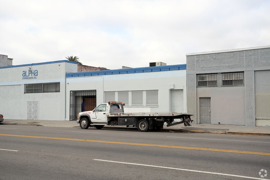 4157 S Main St, Los Angeles, CA for sale - Primary Photo - Image 1 of 11