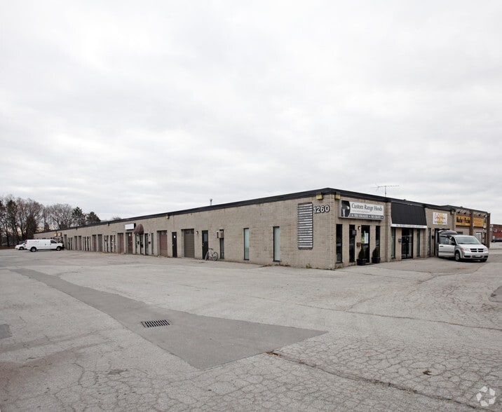 1260 Speers Rd, Oakville, ON for sale - Primary Photo - Image 1 of 2