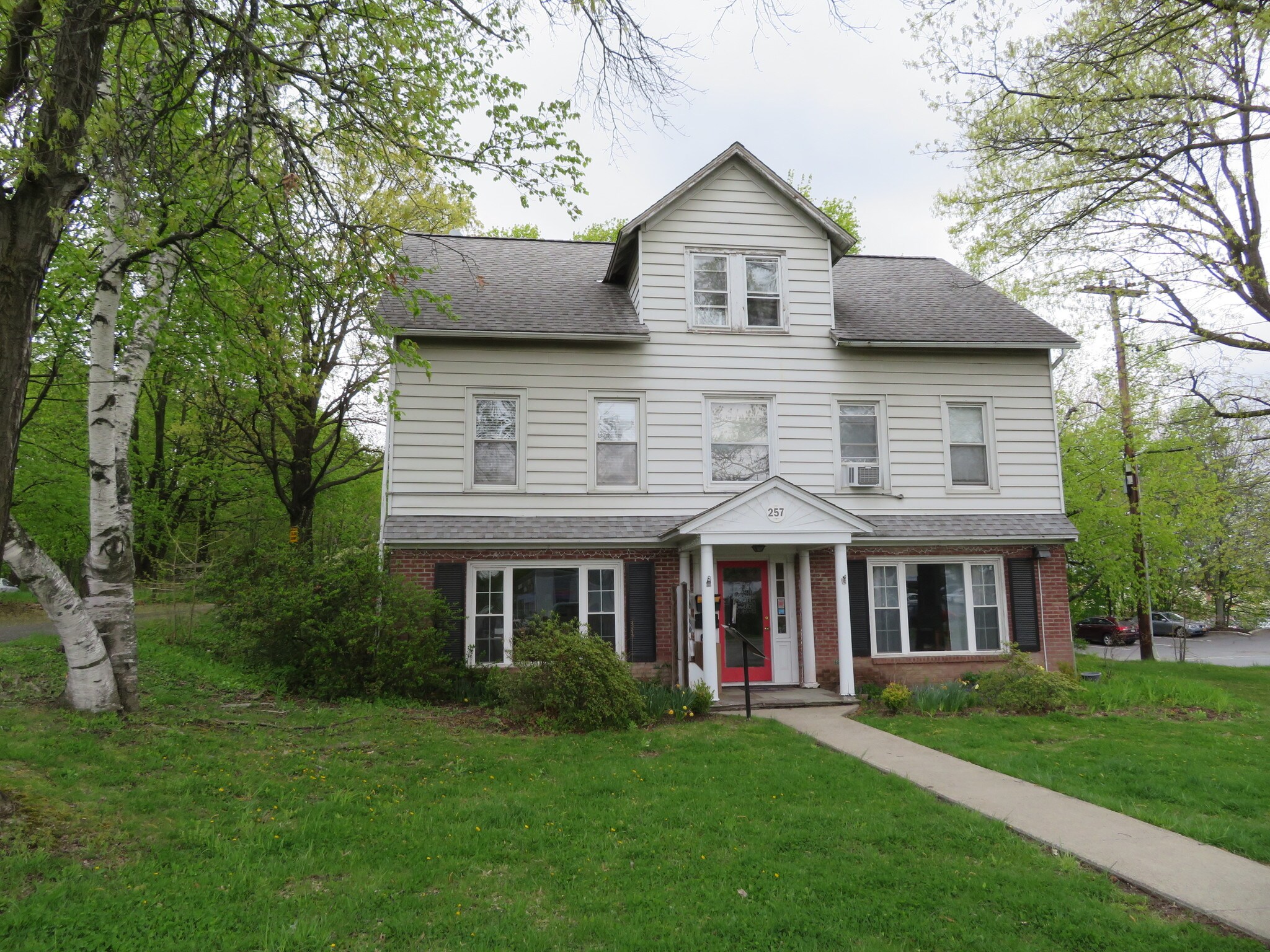 257 Main St, New Paltz, NY for sale Building Photo- Image 1 of 1