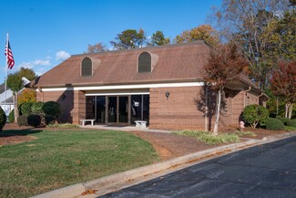 More details for 1001 S State St, Yadkinville, NC - Office for Sale