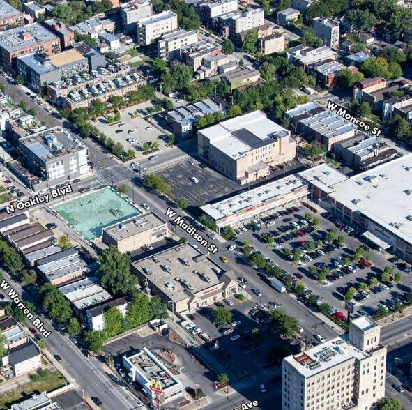 2300 W Madison St, Chicago, IL for sale - Aerial - Image 1 of 2