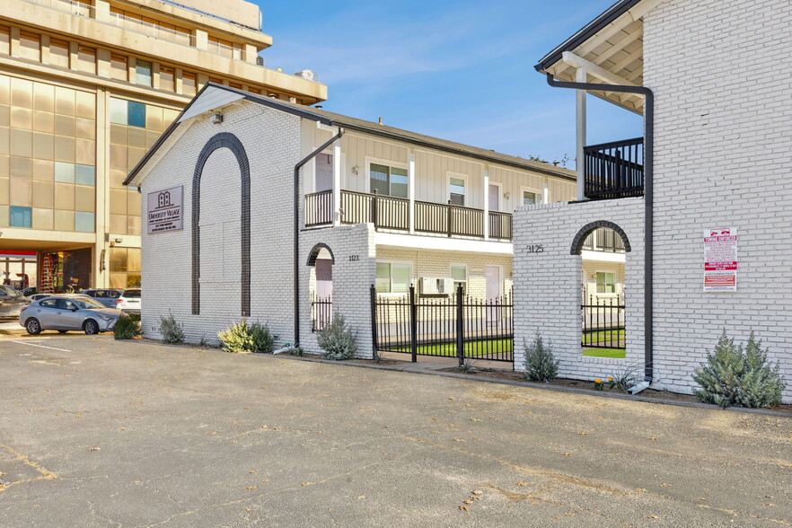 University Village - TCU portfolio of 2 properties for sale on LoopNet.com - Building Photo - Image 1 of 20