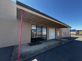 860 Commerce St, Redding CA - Warehouse