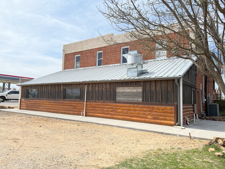 111 E Dempsey St, Bryson, TX for sale - Building Photo - Image 3 of 30