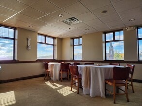 19 E Washington St, New Castle, PA for lease Interior Photo- Image 2 of 5