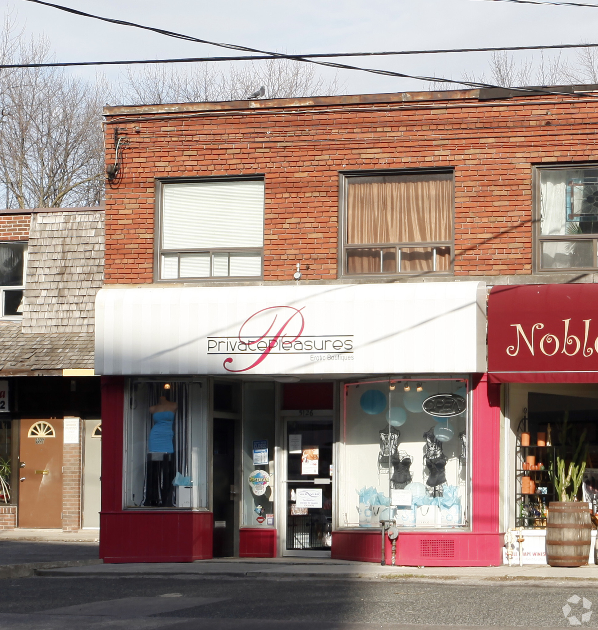 5126 Dundas St W, Toronto, ON for sale Primary Photo- Image 1 of 1