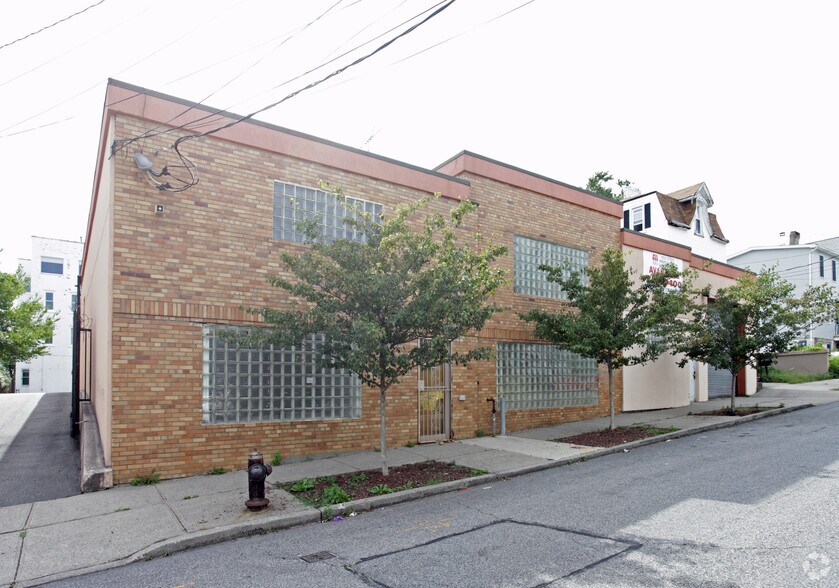 96 Prospect St, Staten Island, NY for sale - Primary Photo - Image 1 of 1