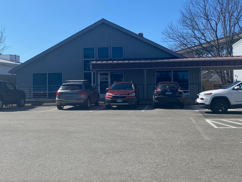 70 Bridge St, Groton, CT for lease - Building Photo - Image 2 of 17