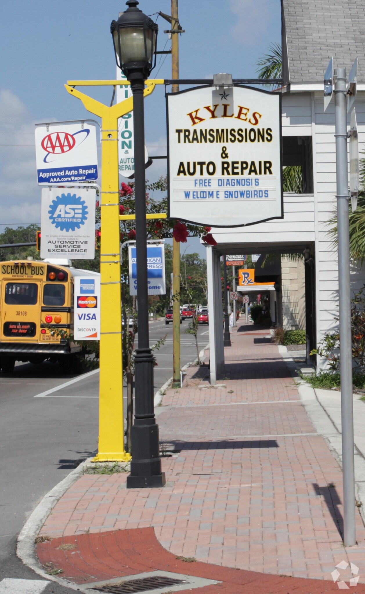 925 Manatee Ave E, Bradenton, FL for sale Building Photo- Image 1 of 1