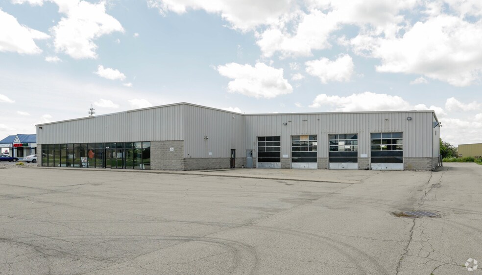 1628 N Spring St, Beaver Dam, WI for sale - Primary Photo - Image 1 of 1