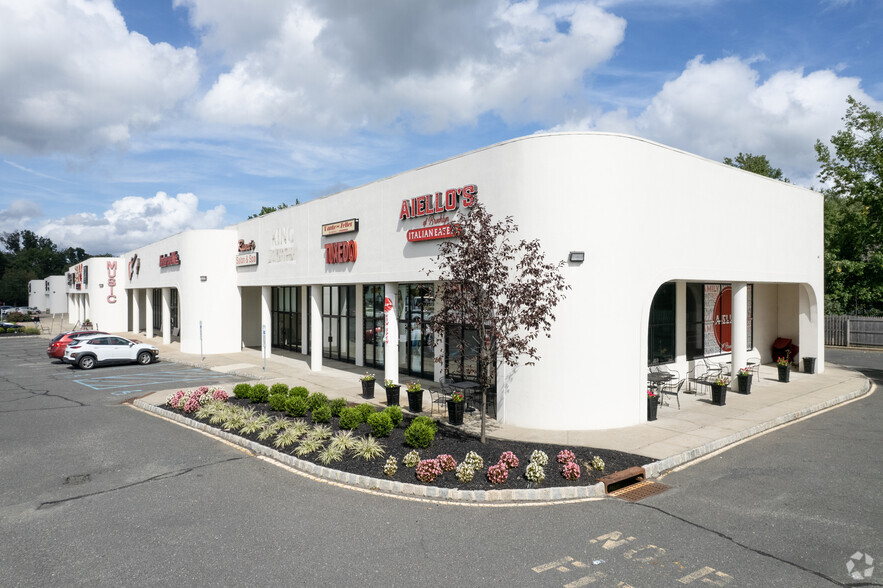 520 US Highway 9, Manalapan, NJ for sale - Primary Photo - Image 1 of 1