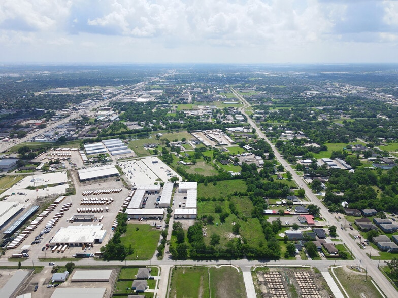 3321-3325 Westside Dr portfolio of 7 properties for sale on LoopNet.com - Building Photo - Image 1 of 7