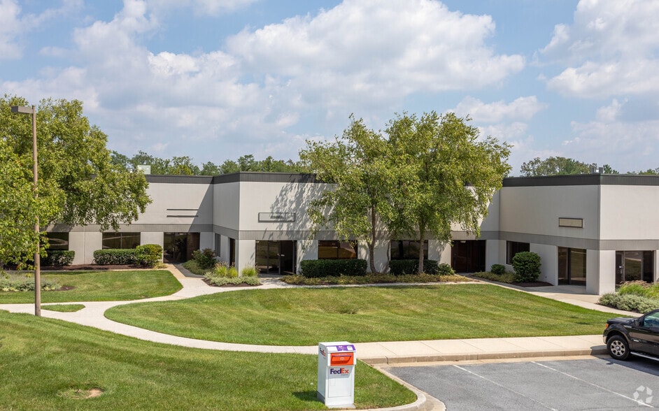 8350 Bristol Ct, Jessup, MD for lease - Building Photo - Image 2 of 6