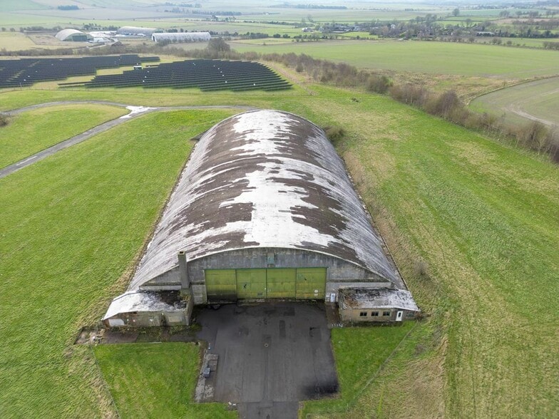 Red Barn Lane, Wroughton for lease - Building Photo - Image 3 of 6
