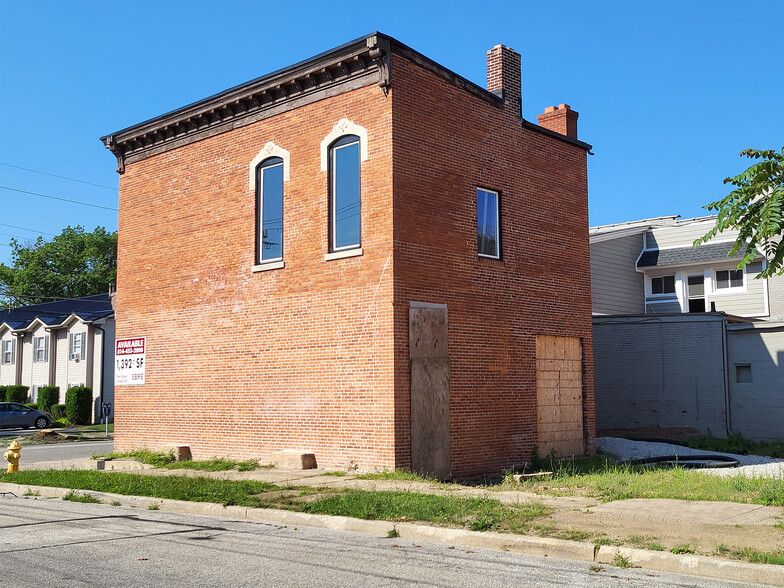 363 W 8th St, Erie, PA for lease - Building Photo - Image 2 of 3